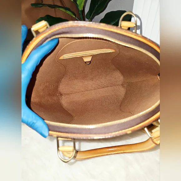 π₯π₯ Beautiful Condition π₯π₯ Authentic Louis Vuitton Ellipse MM - Picture 9 of 17